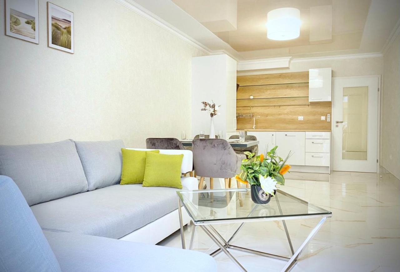 Sea View Apartment With Free Parking بوموري المظهر الخارجي الصورة